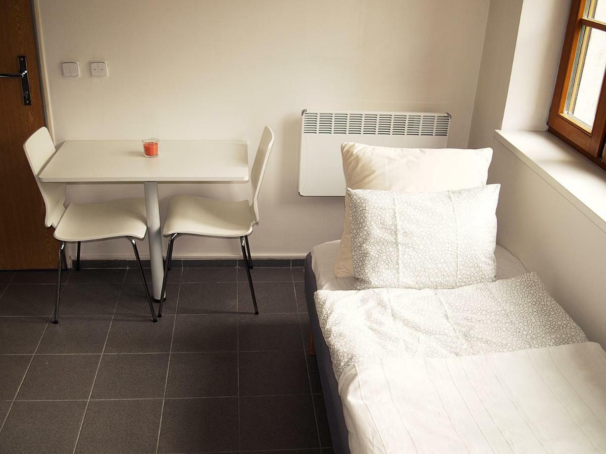 Apartment 5, 150 00 Randova 1, Ceska Republika *